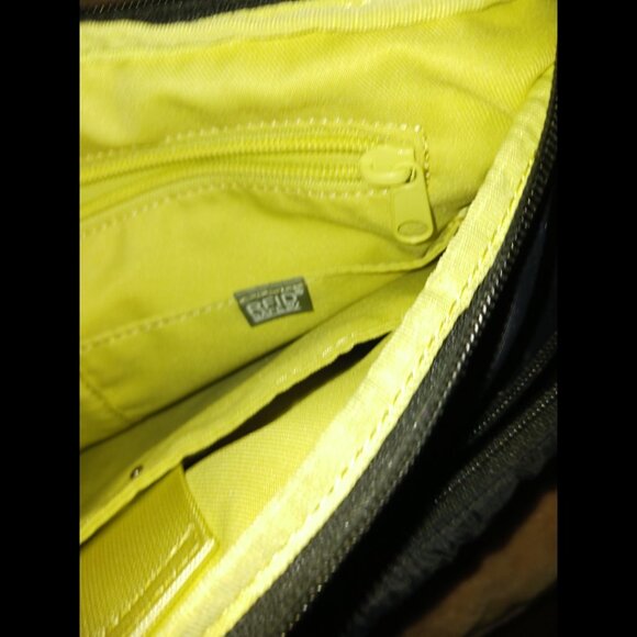 Pacsafe Hobo travel bag - Picture 2 of 8